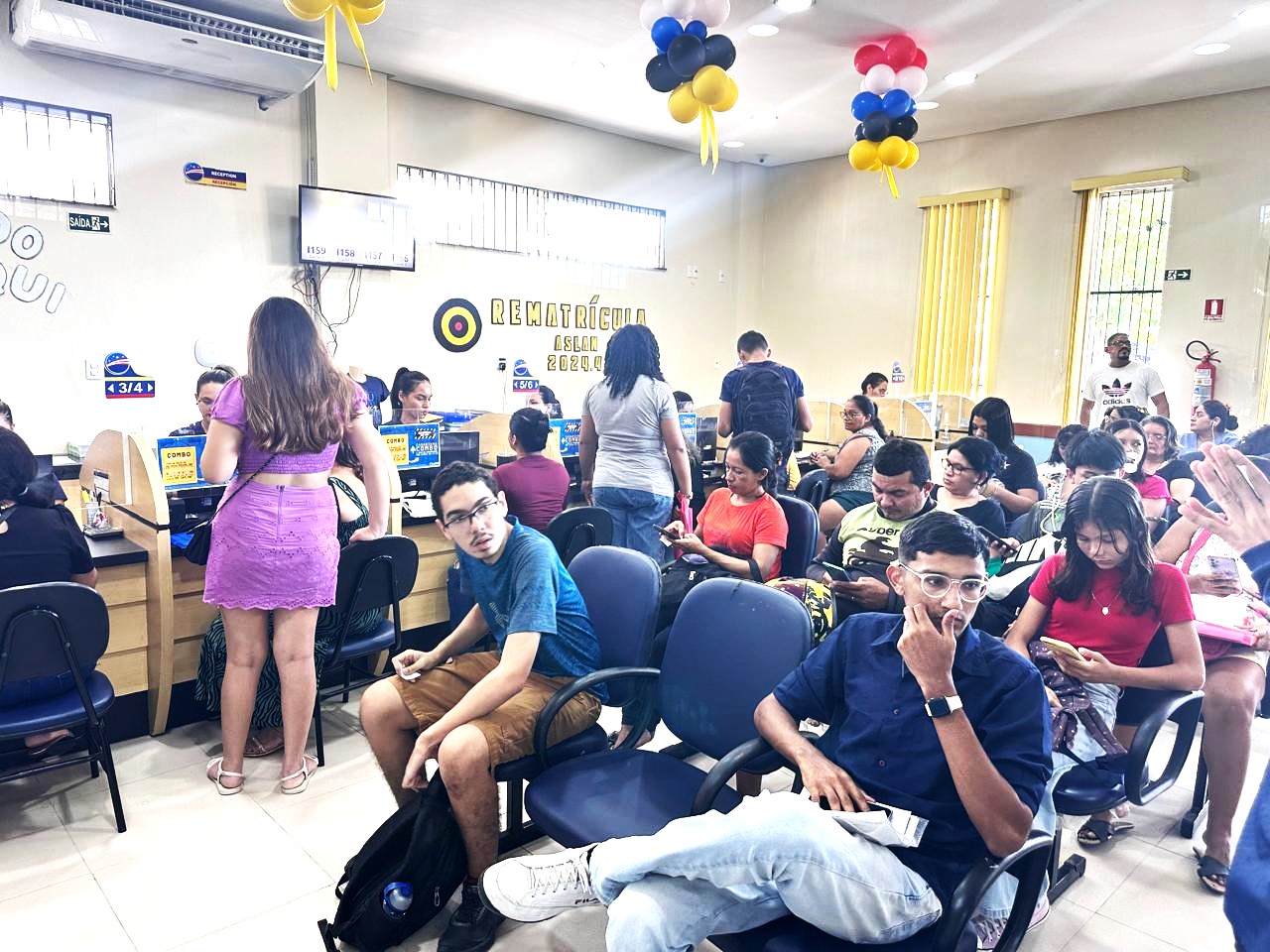 Prazo para entrega de documentos do Programa Bolsa Idiomas é prorrogado