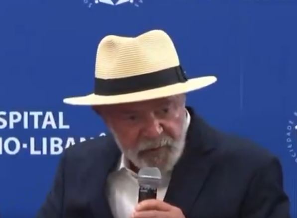 'Nunca penso que vou morrer, mas tenho medo', diz Lula