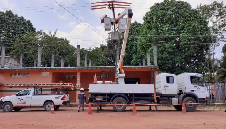 Ruas e avenidas de Manaus vão ficar sem energia nesta segunda-feira