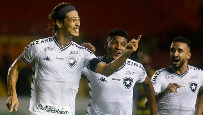 Com um a menos, Botafogo vence Sport e se distancia da zona de rebaixamento