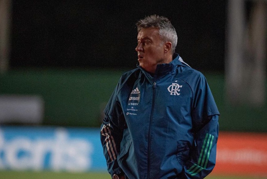 Ideia de demissão de Domènec ganha força no Flamengo e expõe disputa interna