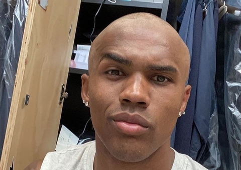 Bayern de Munique anuncia contratação de Douglas Costa