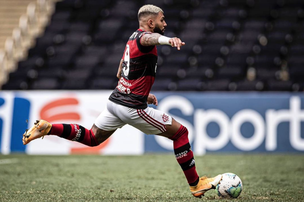 Gabigol tem lesão na coxa e fica fora de jogo do Fla contra o Barcelona