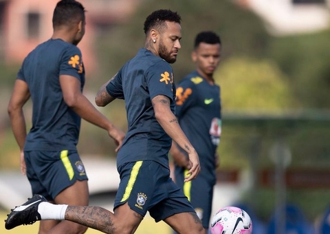 Neymar deixa treino da seleção com dores lombares e vira dúvida