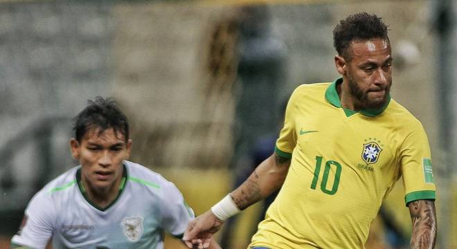 Após goleada, Tite mantém segredo sobre escalação do Brasil 