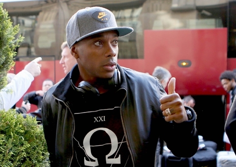 Patrocinadora rompe contrato com Santos após contratação de Robinho