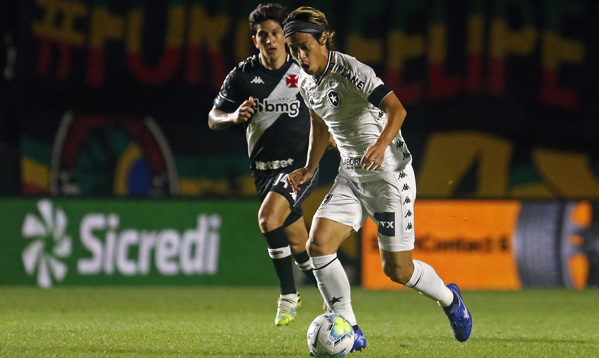 Botafogo empata com Vasco e garante classificação na Copa do Brasil