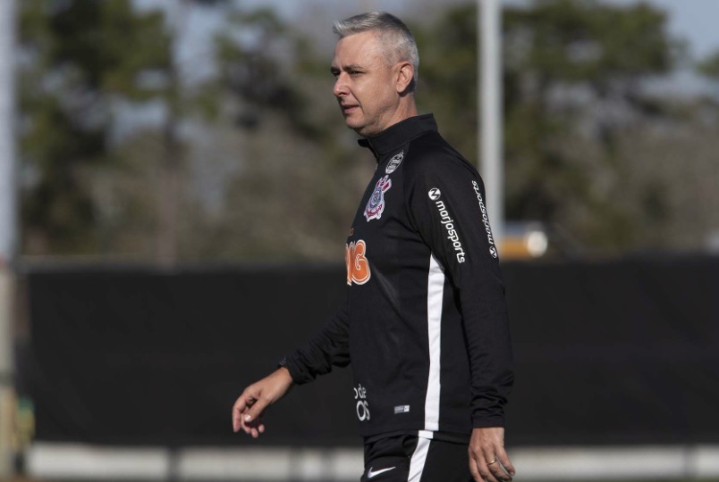 Tiago Nunes é demitido do Corinthians após derrota em clássico 
