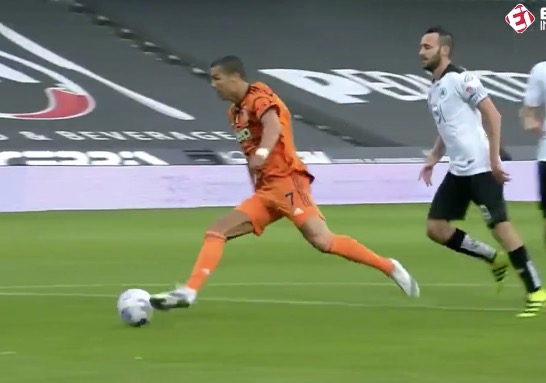 Cristiano Ronaldo volta aos campos e garante goleada para a Juventus