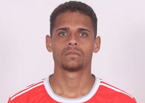 Jogador do Inter é demitido após revelar que dopou mulher em festa