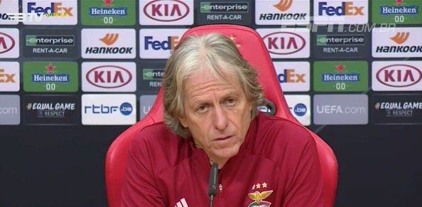 Caso Webó: Jorge Jesus é detonado ao declarar que 'racismo está na moda'