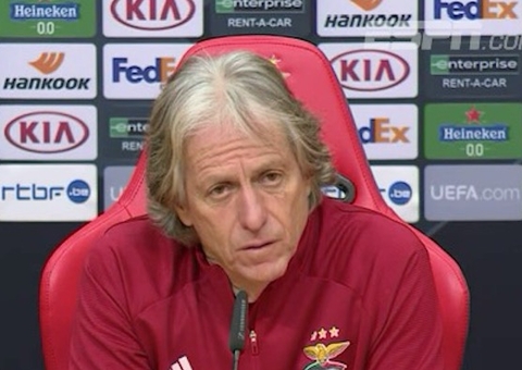 Caso Webó: Jorge Jesus é detonado ao declarar que 'racismo está na moda'