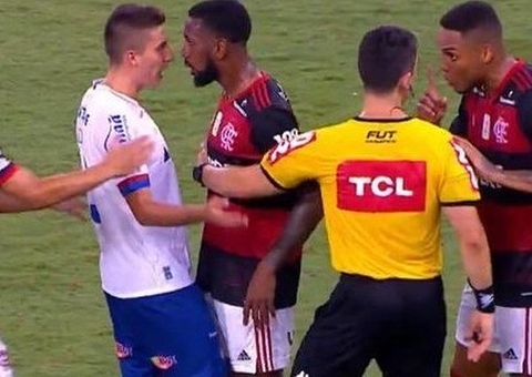 Bahia decide reintegrar Ramírez em meio à acusação polêmica de racismo