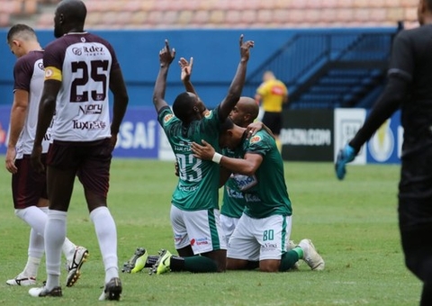 Manaus vence Jacuipense e encosta no G4