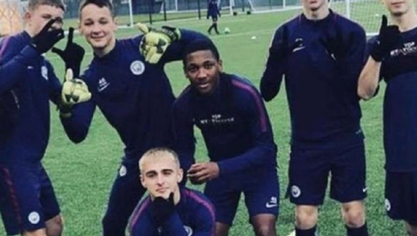 Ex-jogador do Manchester City é encontrado morto aos 17 anos