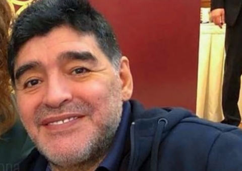 Coração de Maradona estava dilatado e pesava meio quilo, aponta autópsia 