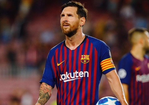 Messi fica fora de jogo contra o Eibar por problema no tornozelo