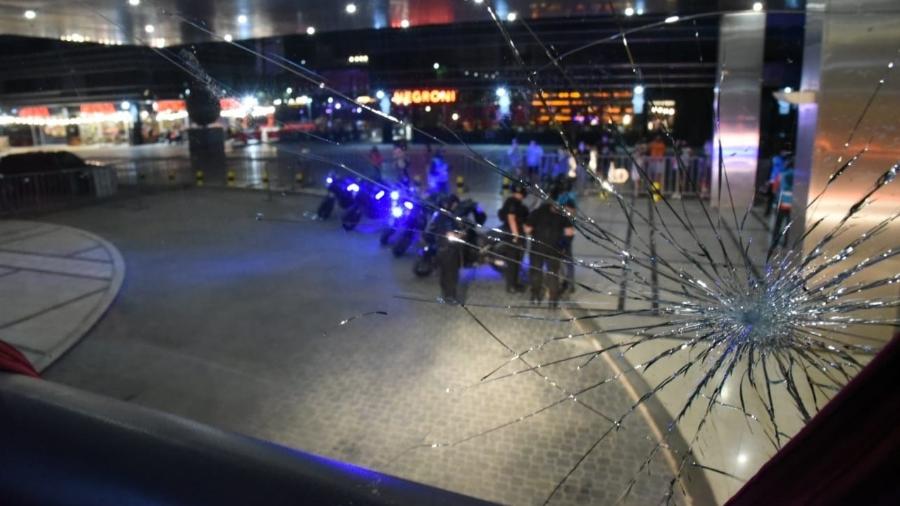 Ônibus do Santos é apedrejado na Argentina após jogo contra o Boca Juniors