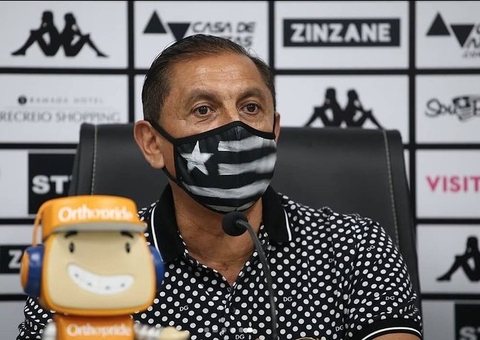 Botafogo demite técnico Ramón Díaz antes da estreia 