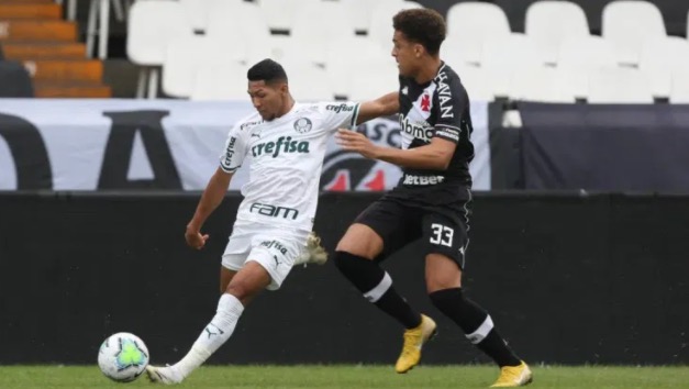 Vasco perde para o Palmeiras e volta ao Z4  