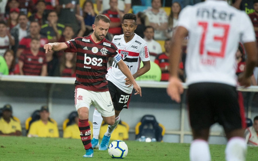 São Paulo e Flamengo se enfrentam hoje em nova fase da Copa do Brasil 