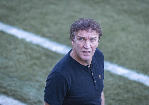 Com Covid-19, técnico do Santos, Cuca tem dificuldade para respirar