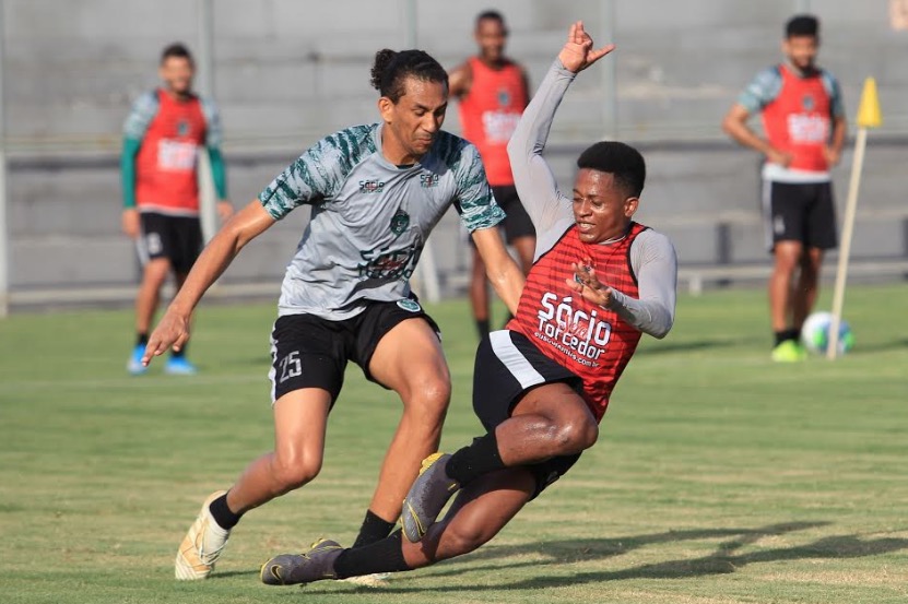 Maior artilheiro do Manaus FC, Hamilton deixa time para jogar na Arábia