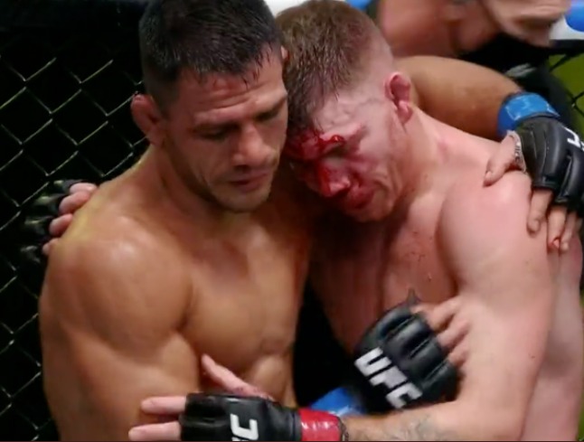 Em retorno aos pesos-leves, Dos Anjos vence o americano Felder