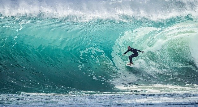 Circuito Mundial de Surfe é cancelado devido à pandemia de Covid-19