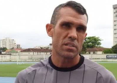 Botafogo demite técnico Bruno Lazaroni, com menos de um mês no cargo 