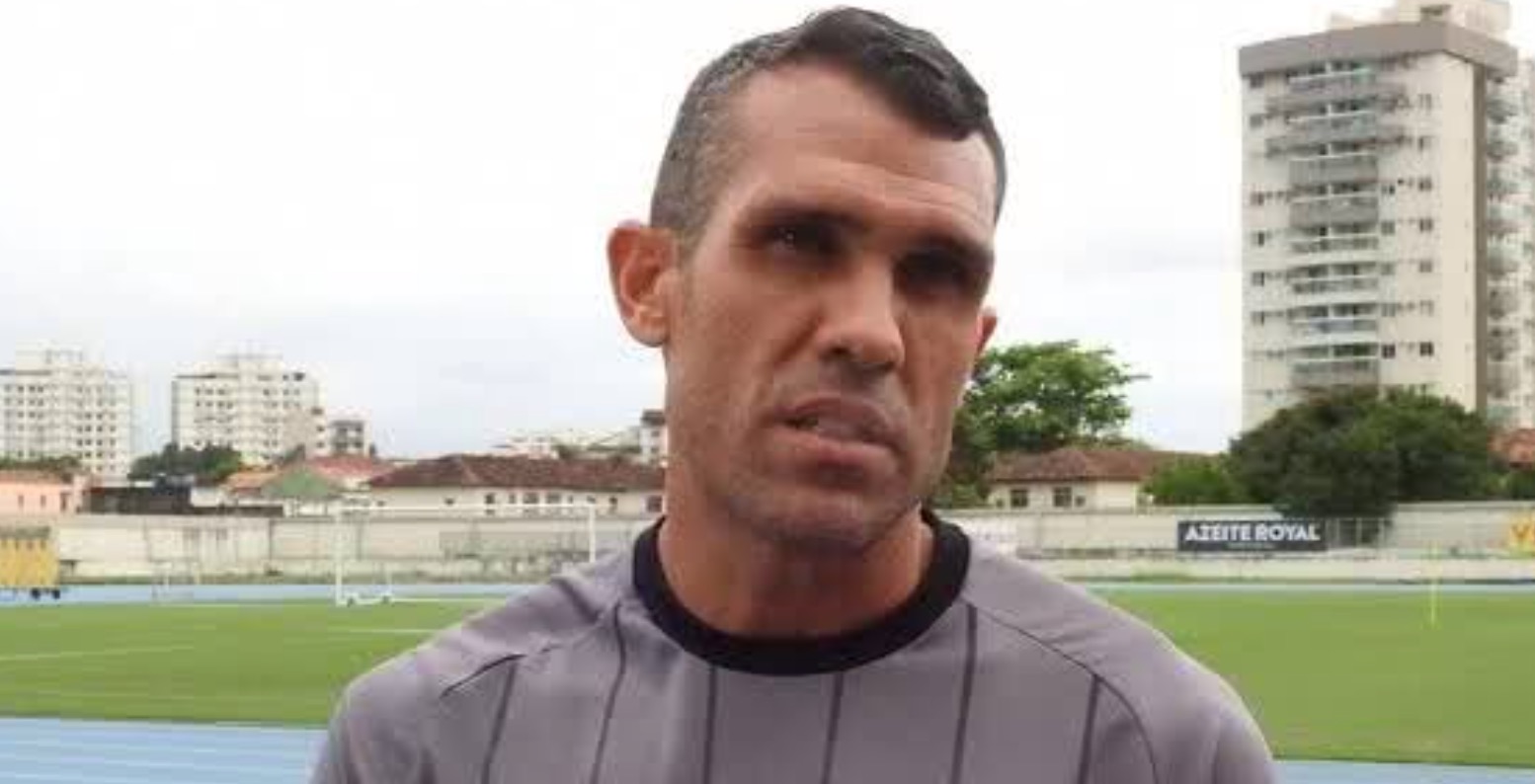 Botafogo demite técnico Bruno Lazaroni, com menos de um mês no cargo 