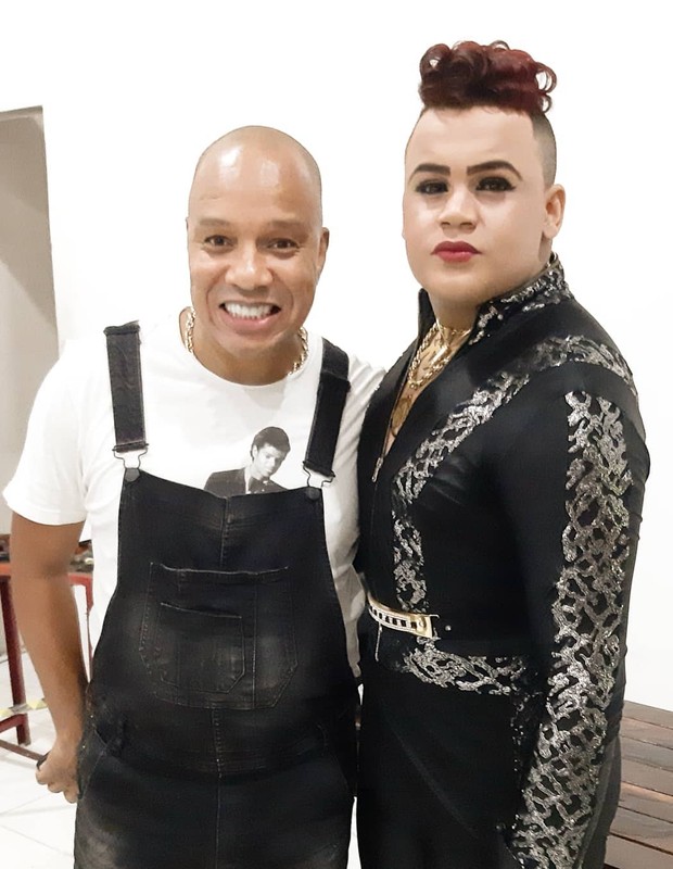 PC confirma sangue e esperma em roupas de rapaz que acusa cantor do Molejo