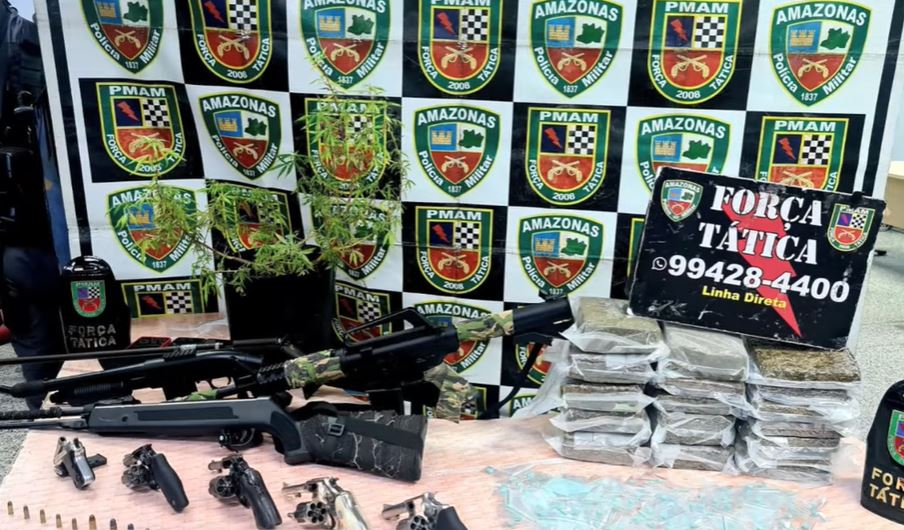 Casal é preso com arsenal e estoque de drogas em Manaus