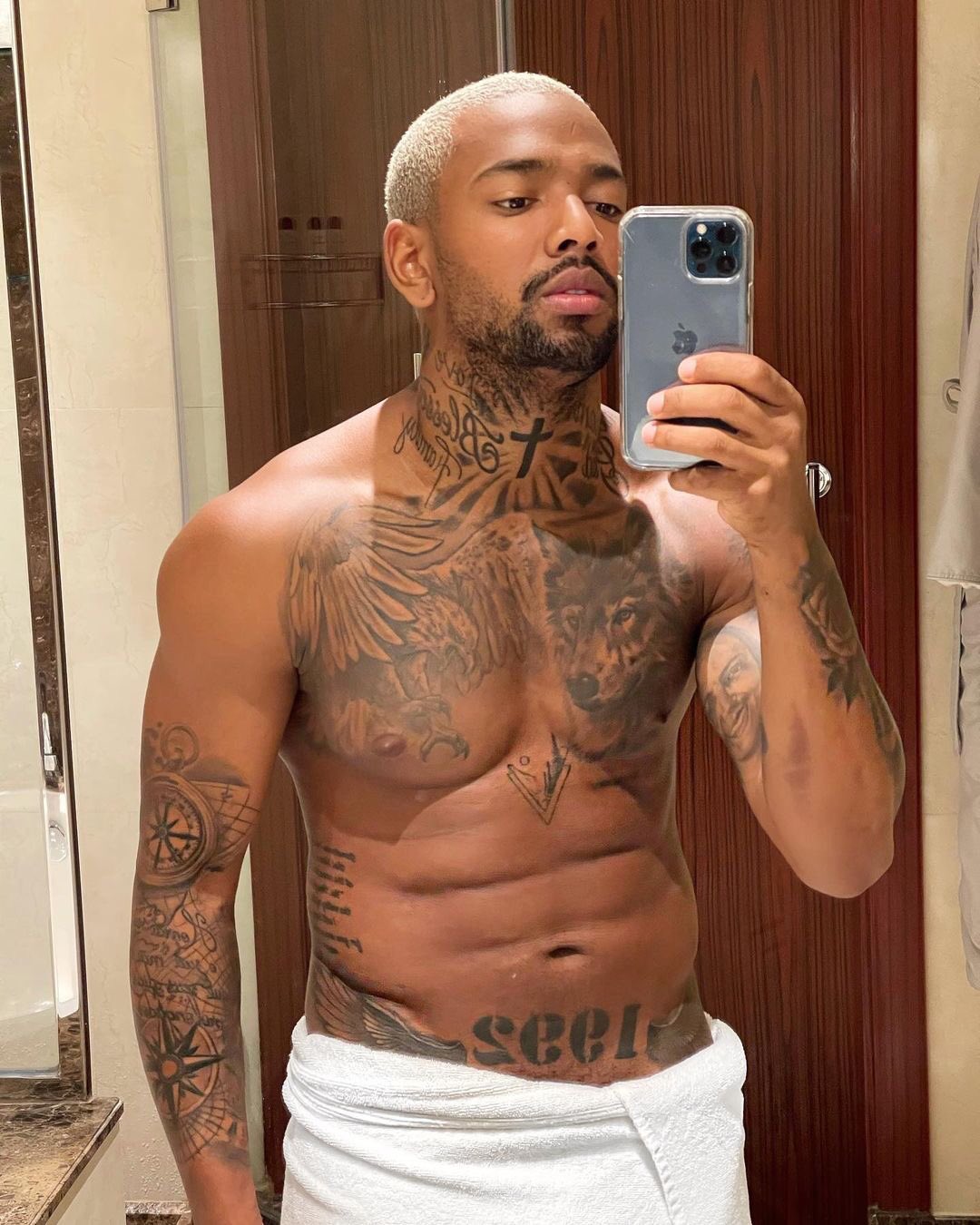 Nego do Borel exibe pênis em live e internautas reagem 