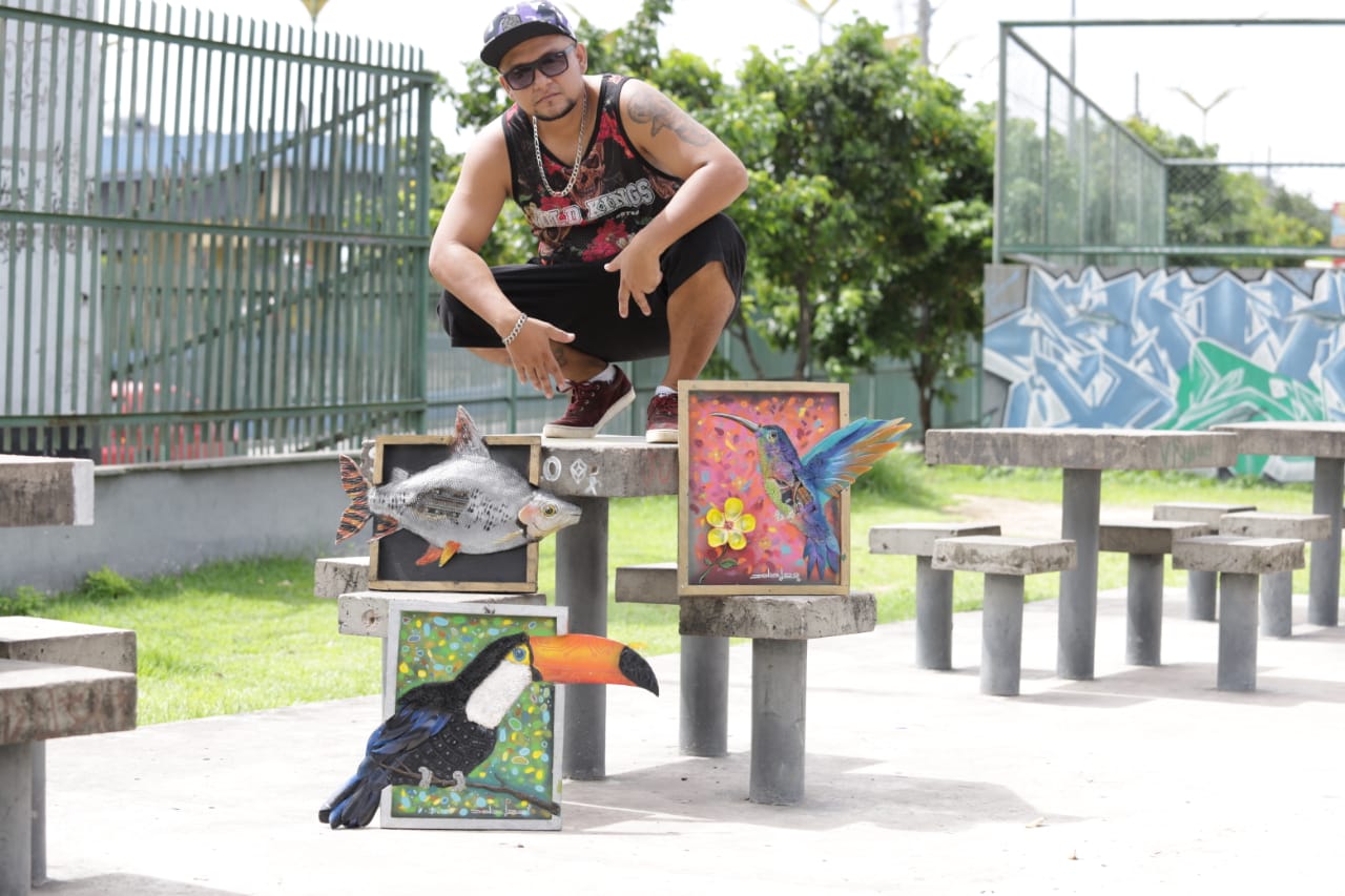 Exposição 'A Arte Pela Vida' aborda poluição e espécies em extinção