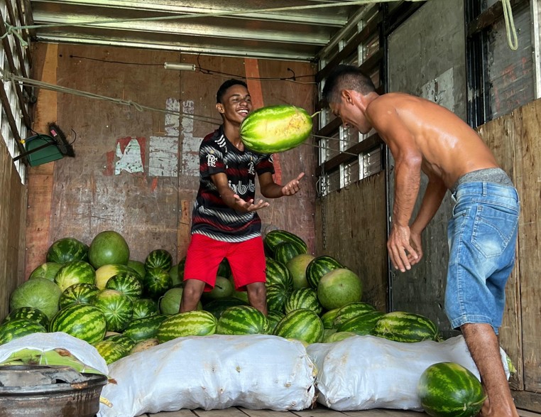 Itesam recebe alimentos da agricultura familiar em Manacapuru