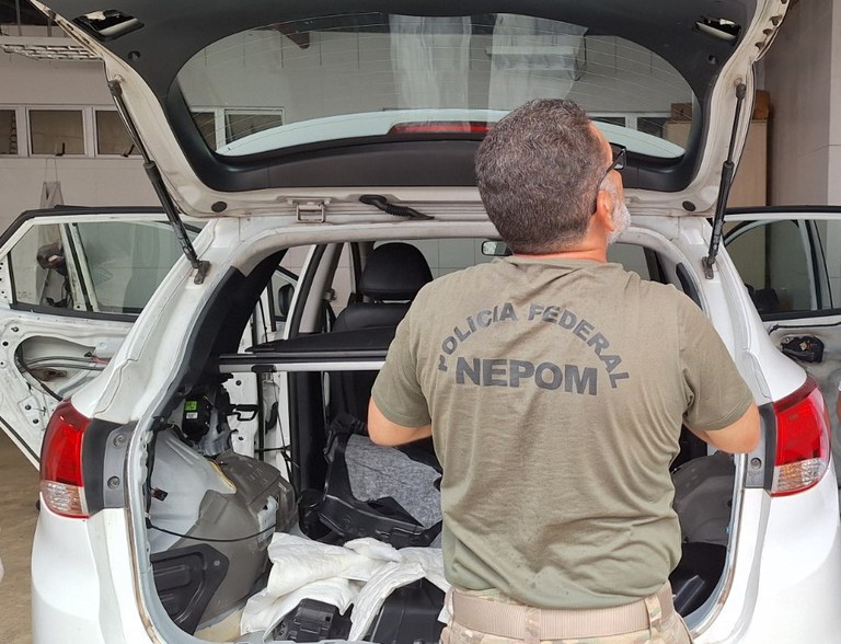 Carro sai do Amazonas com 45 kg de maconha e é aprendido pela PF no Pará