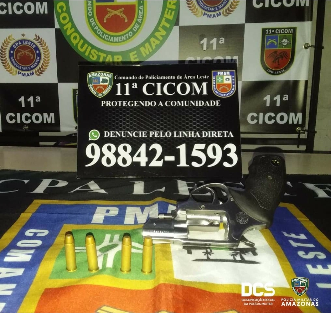 PM prende homem após roubo de celular e detém armas de fogo em Manaus