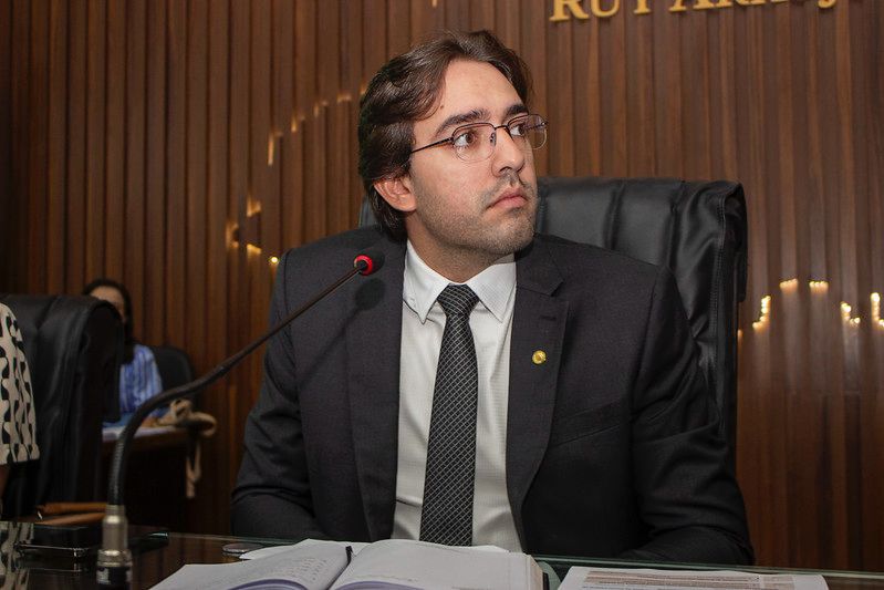 Deputado fala sobre lei que pune empresas por trabalho infantil no Amazonas