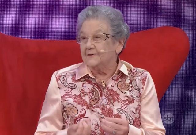 Palmirinha contou em livro que sua mãe tentou obrigá-la a se prostituir