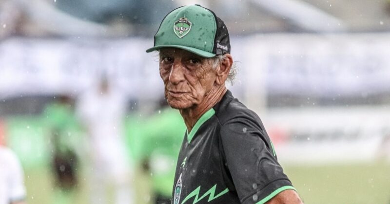 Manaus FC anuncia saída do técnico Aderbal Lana após eliminação no Barezão