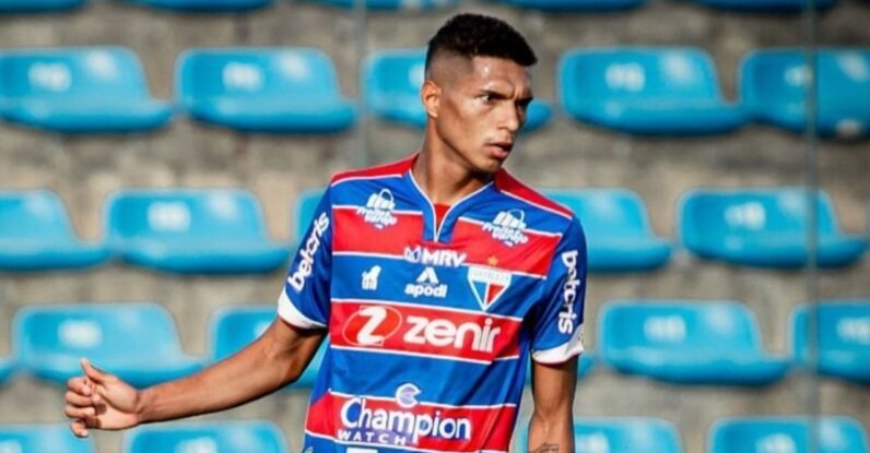 Nacional anuncia zagueiro Renilson, ex-Falcon-SE e Fortaleza, para 2024