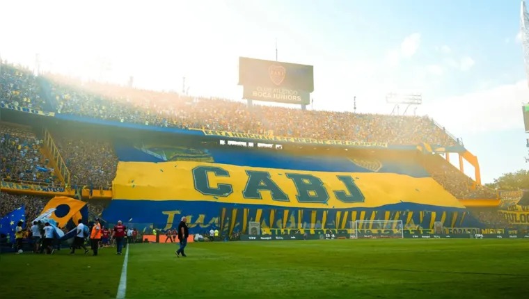Boca Juniors é punido por atos racistas de torcida em jogo da Libertadores contra o Palmeiras