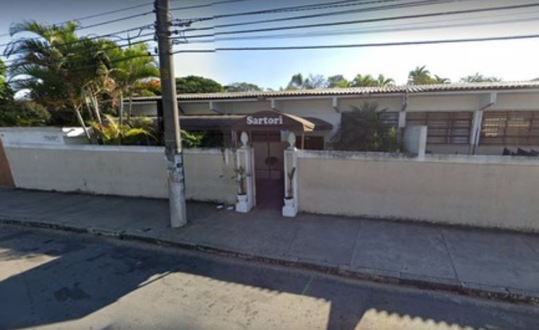 Aluno dá facada em colega dentro de escola estadual