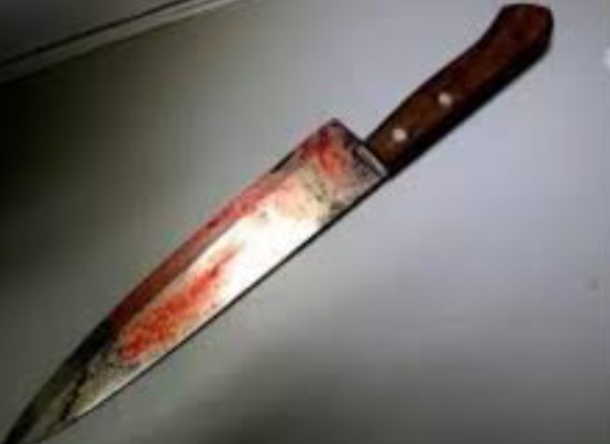 Homem invade casa e esfaqueia crianças por causa de barulho