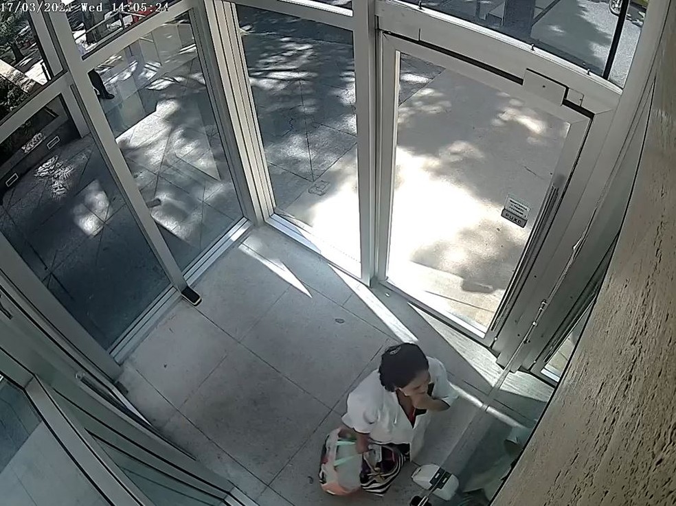 Falsa enfermeira teria vacinado moradores de condomínio de luxo 