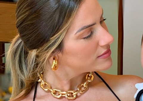 Giovanna Ewbank e Bruno Gagliasso comemoram 6 meses de Zyan; veja fotos 