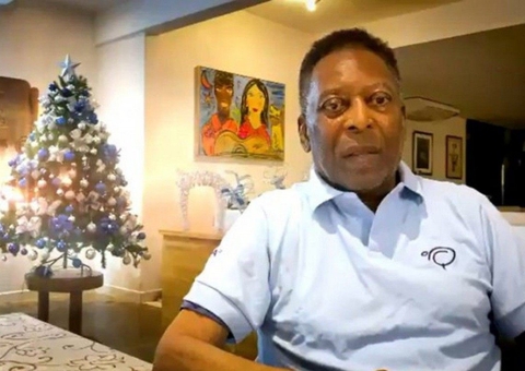 Em vídeo raro, Pelé lamenta 2020 e faz desejos para 2021