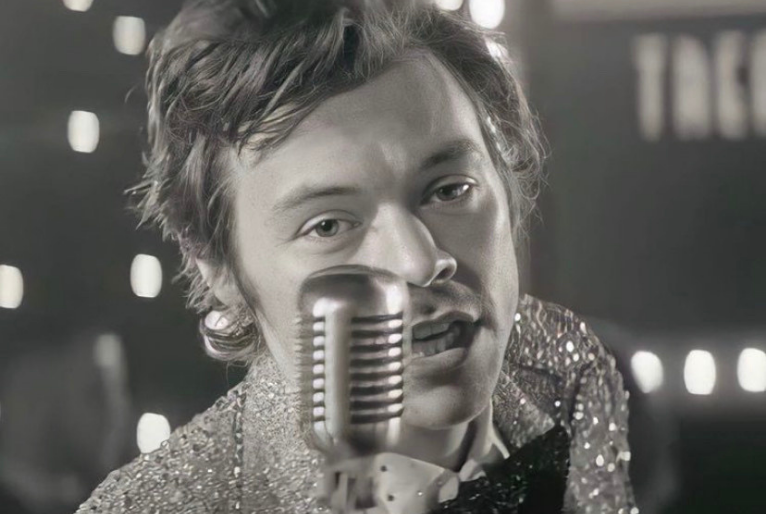 Harry Styles estreia clipe de ‘Treat People with Kindness’; Confira