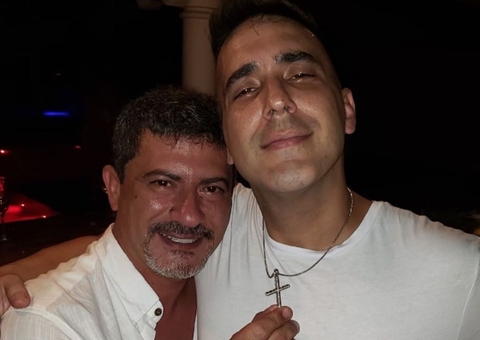 André Marques faz homenagem emocionante a Tom Veiga